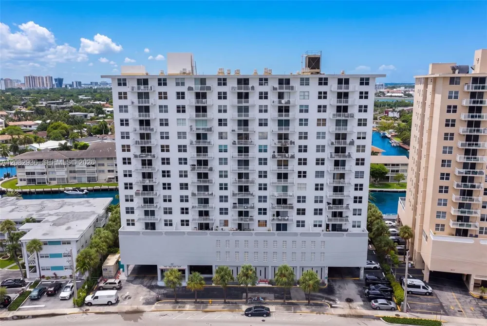 427 Golden Isles Dr #11C Hallandale Beach, FL 33009