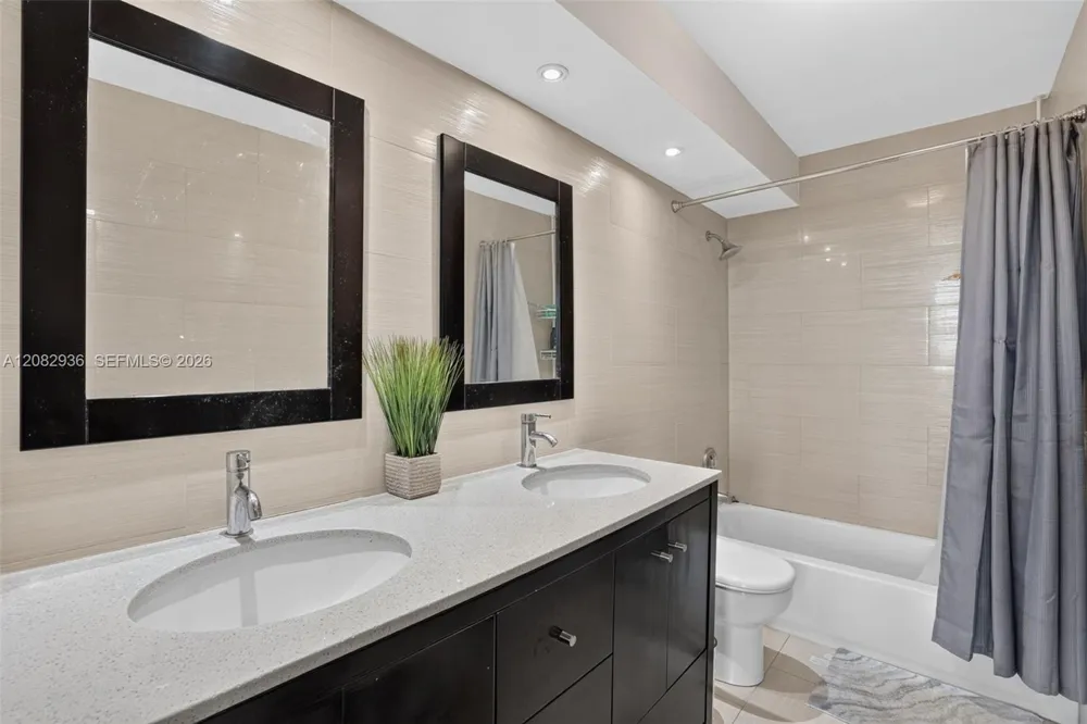 427 Golden Isles Dr #11C Hallandale Beach, FL 33009