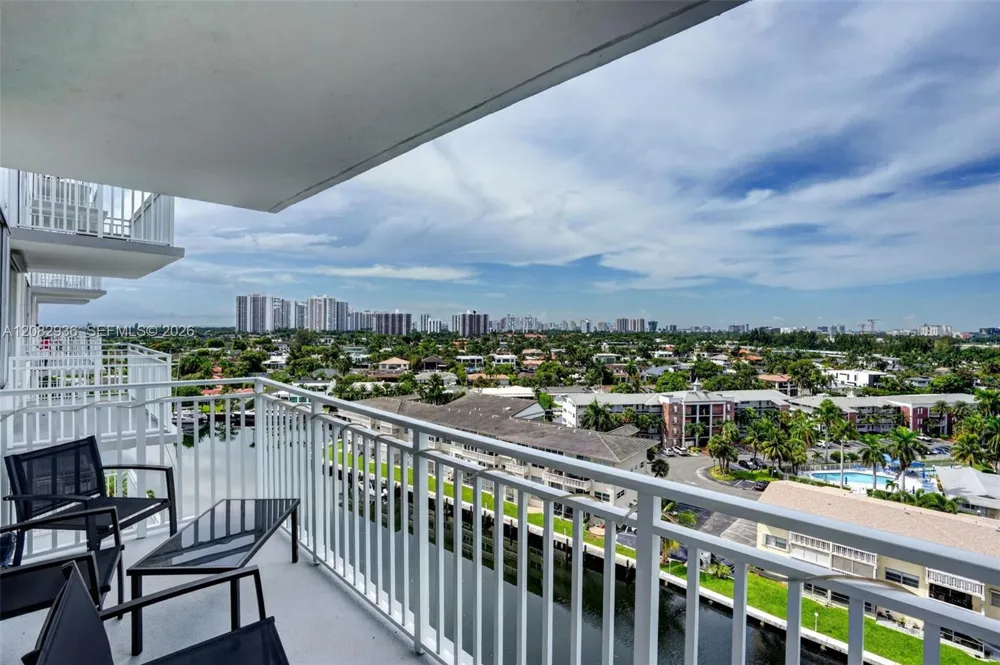 427 Golden Isles Dr #11C Hallandale Beach, FL 33009