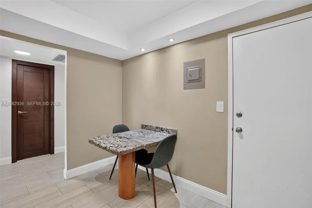 427 Golden Isles Dr #11C Hallandale Beach, FL 33009