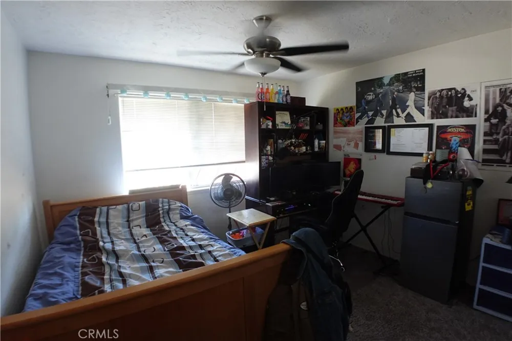 18296 Fairburn Hesperia, CA 92345