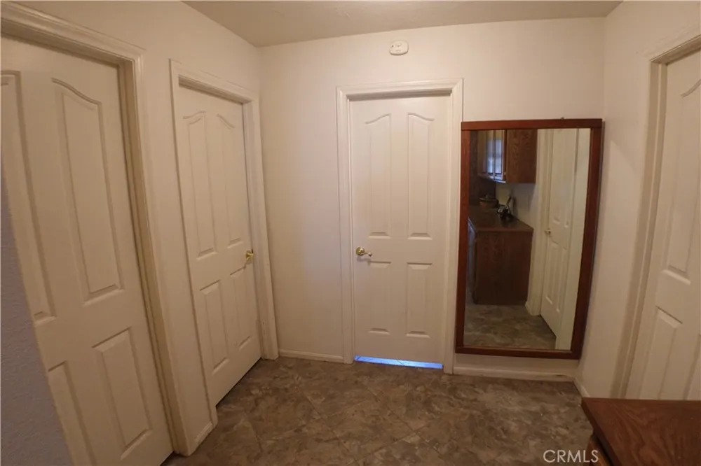 18296 Fairburn Hesperia, CA 92345