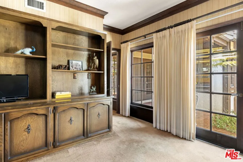739 24th Street Santa Monica, CA 90402