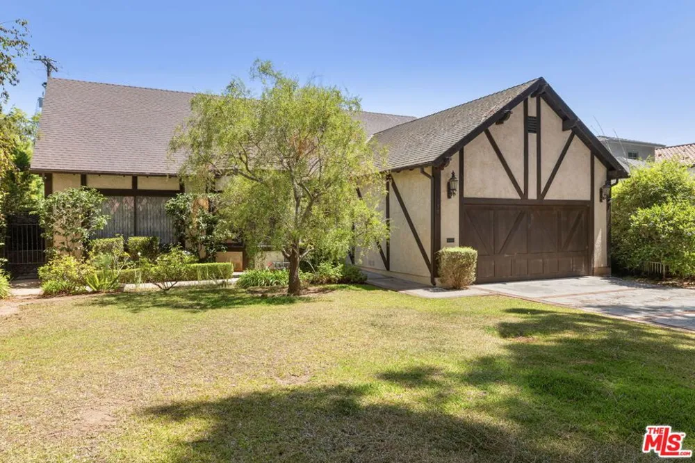 739 24th Street Santa Monica, CA 90402