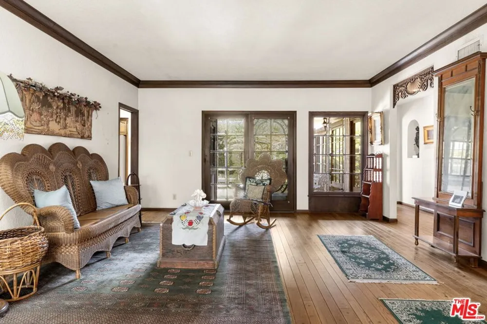 739 24th Street Santa Monica, CA 90402