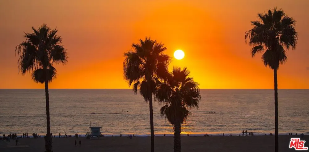 739 24th Street Santa Monica, CA 90402