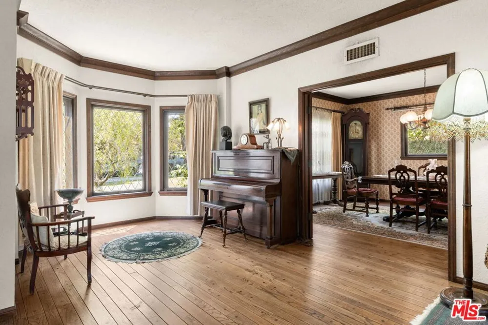 739 24th Street Santa Monica, CA 90402