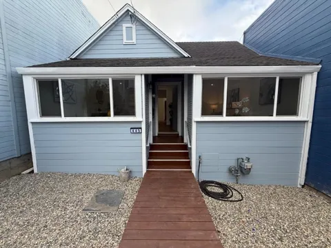 445 Vista Grande Avenue