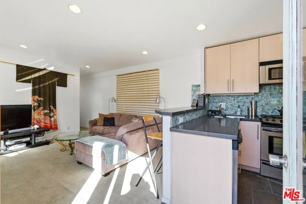 67 Paradise Cove Malibu, CA 90265