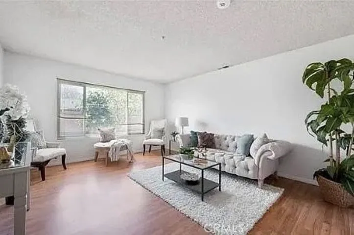 4411 Boston Way Oxnard, CA 93033