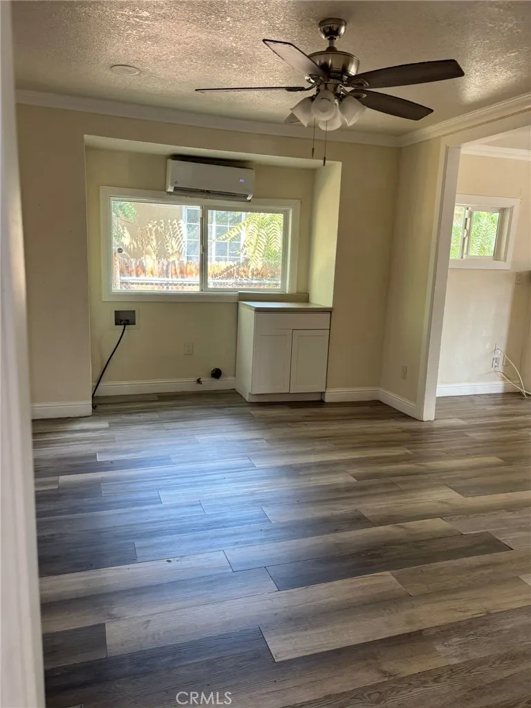 1500 Palm Bakersfield, CA 93305