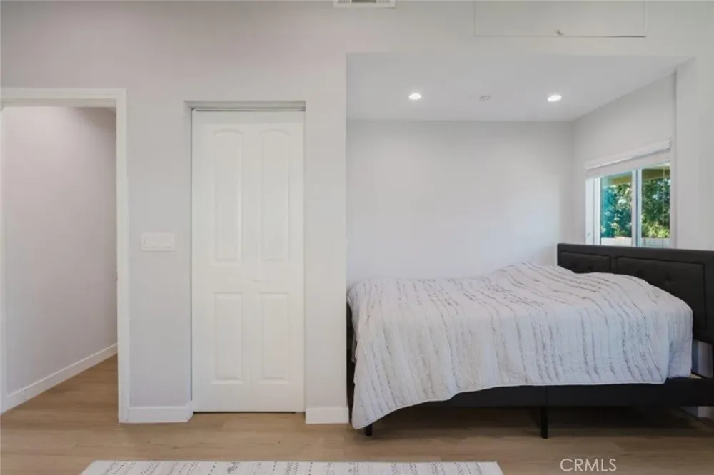 21461 Mayan Drive Chatsworth, CA 91311