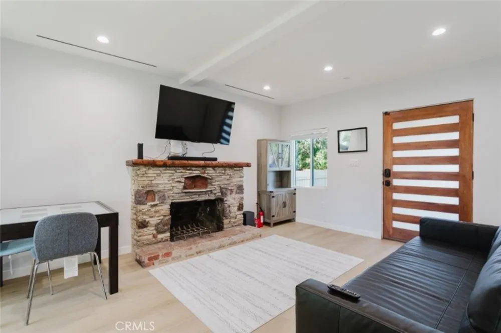 21461 Mayan Drive Chatsworth, CA 91311