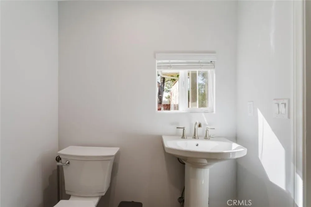 21461 Mayan Drive Chatsworth, CA 91311