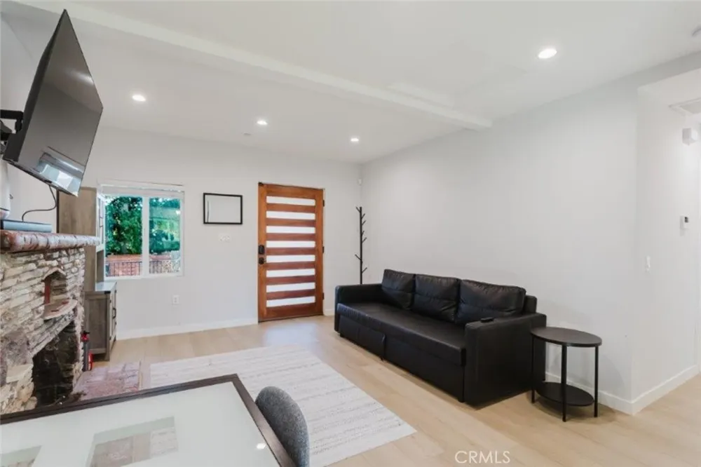 21461 Mayan Drive Chatsworth, CA 91311