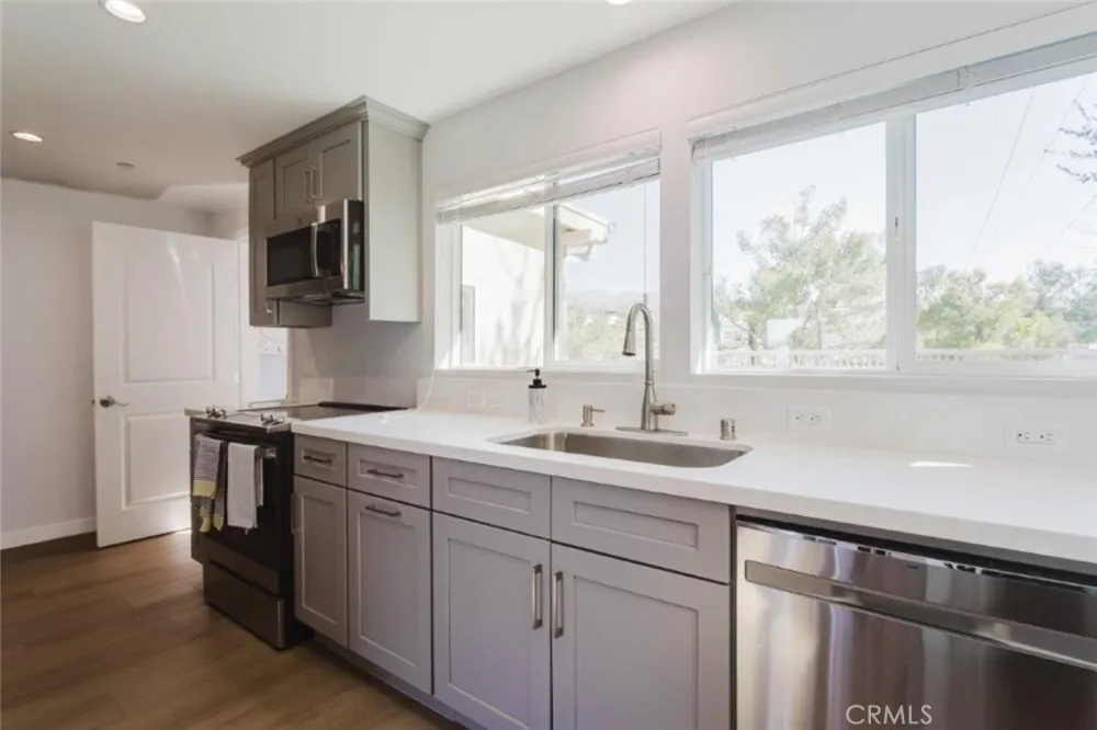 21461 Mayan Drive Chatsworth, CA 91311
