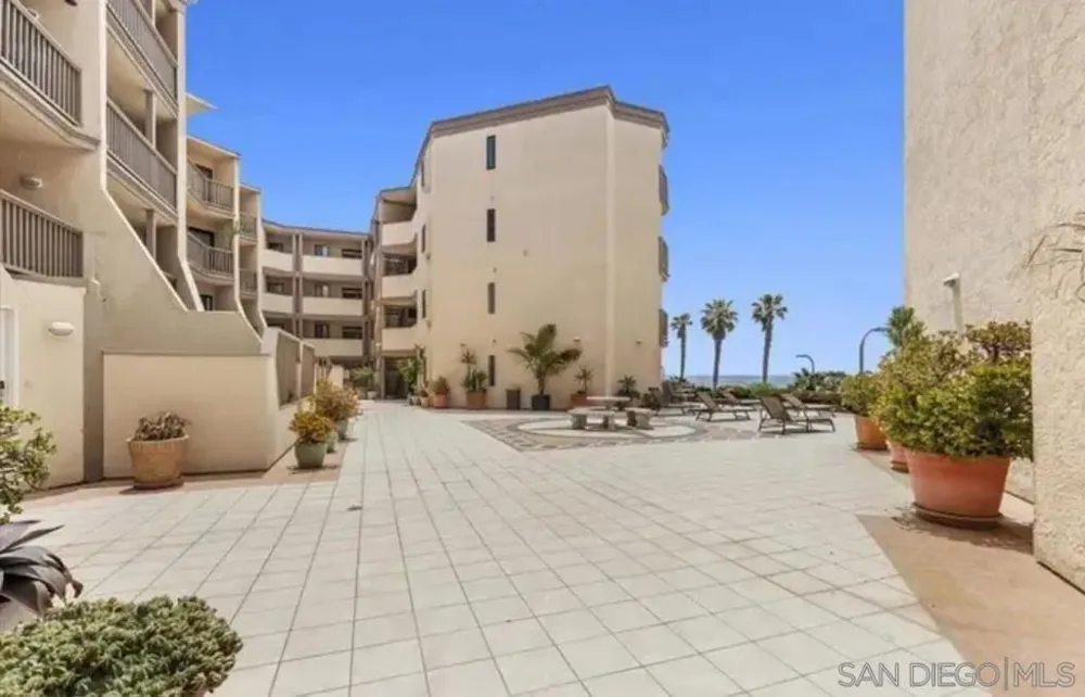 4465 Ocean Front #4 San Diego, CA 92109