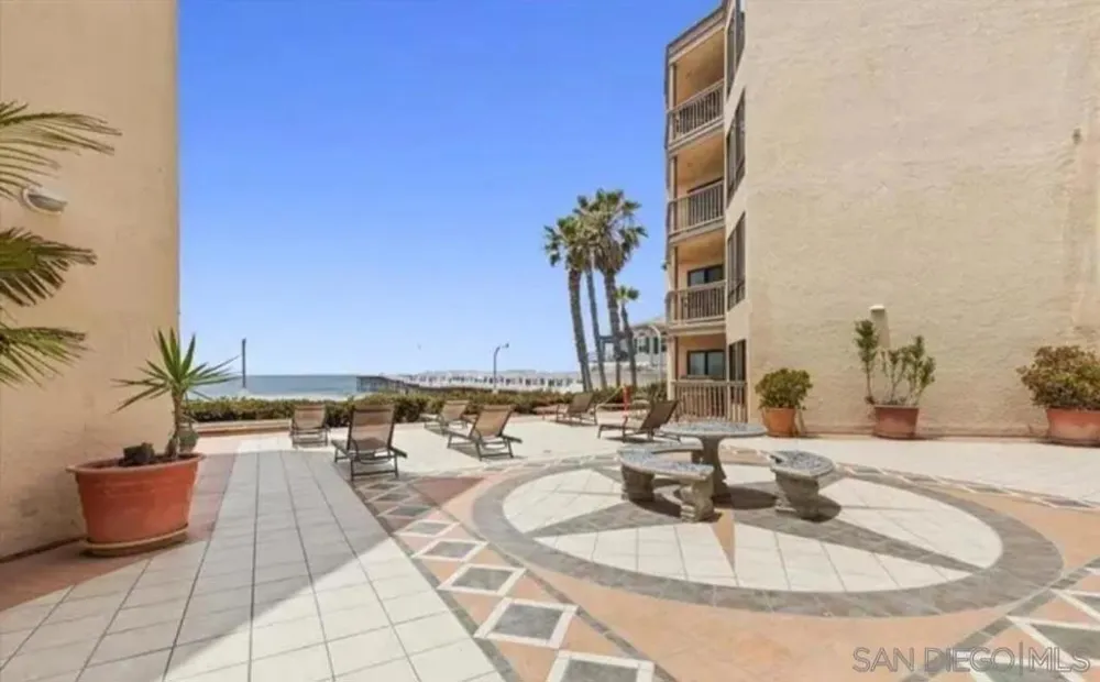4465 Ocean Front #4 San Diego, CA 92109