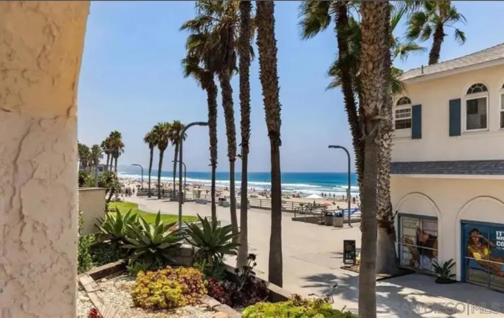 4465 Ocean Front #4 San Diego, CA 92109