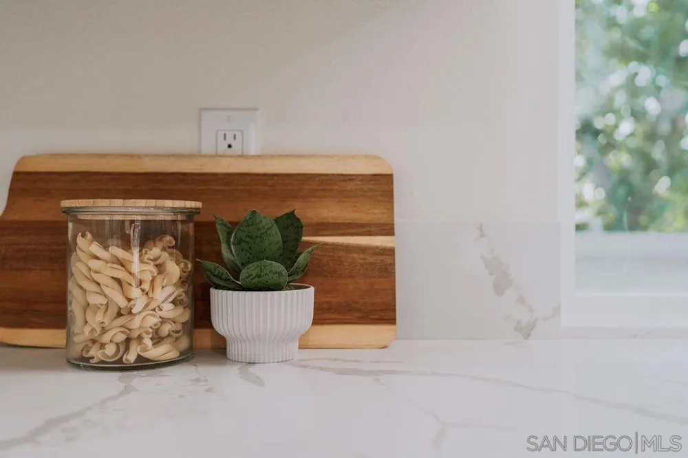 17340 Caminito Canasto San Diego, CA 92127