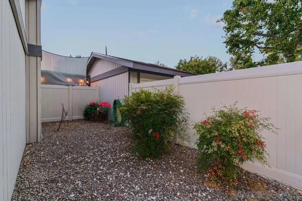 17340 Caminito Canasto San Diego, CA 92127