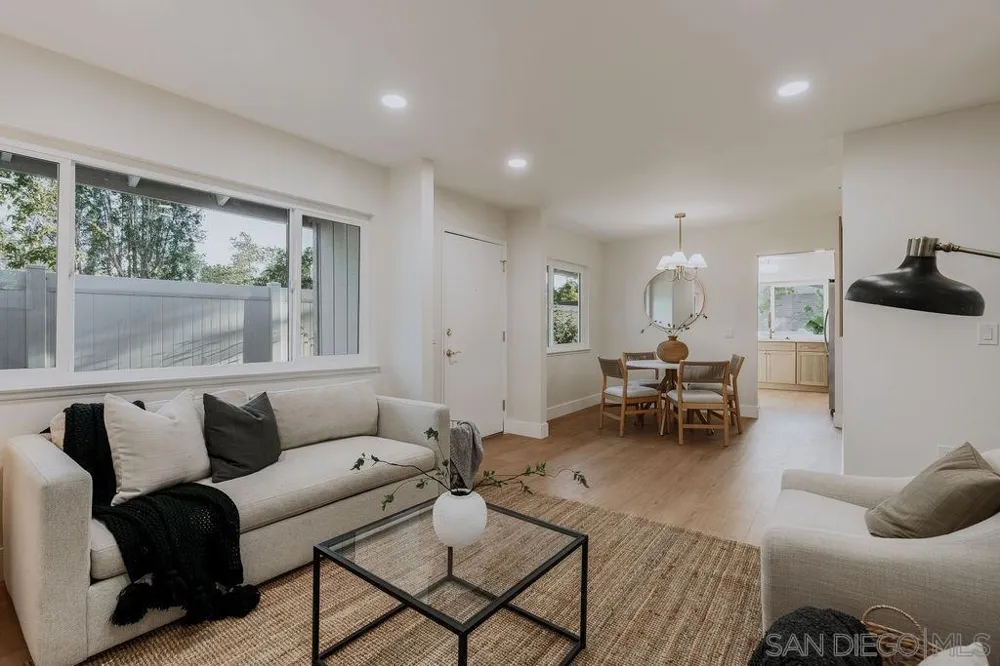 17340 Caminito Canasto San Diego, CA 92127