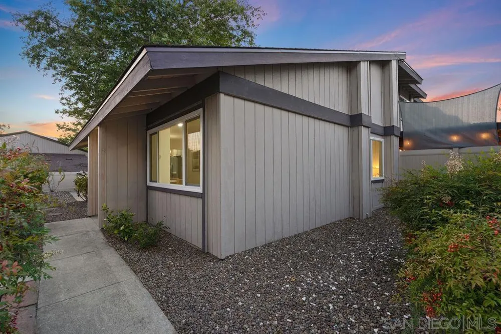 17340 Caminito Canasto San Diego, CA 92127