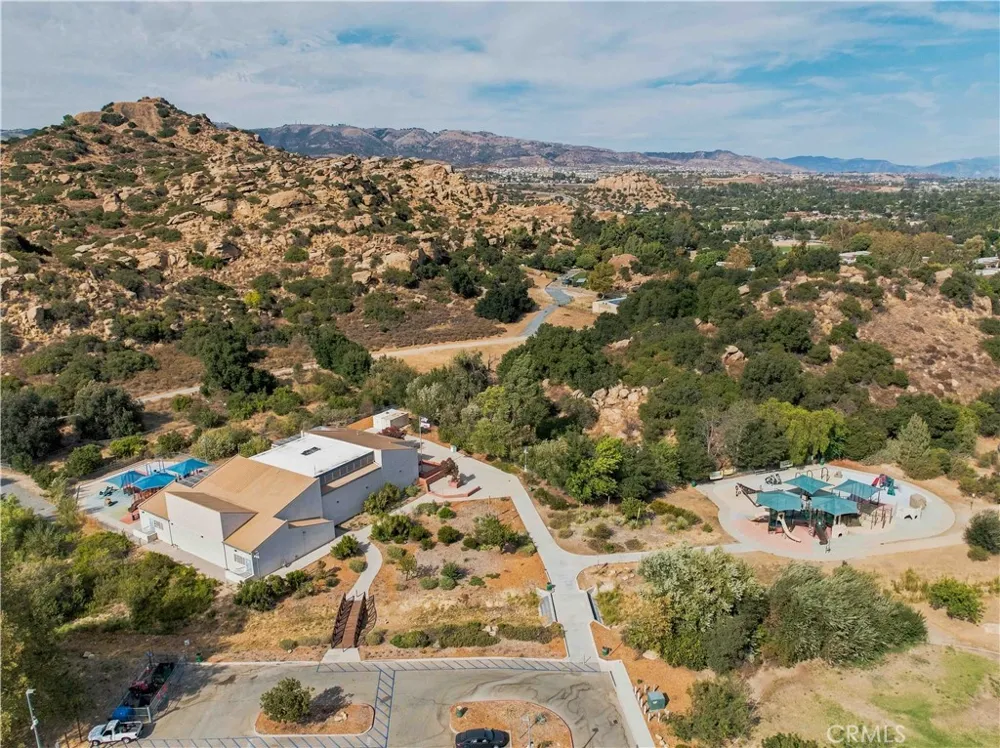 10120 Larwin Avenue #3 Chatsworth, CA 91311