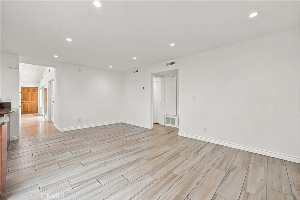 10120 Larwin Avenue #3 Chatsworth, CA 91311