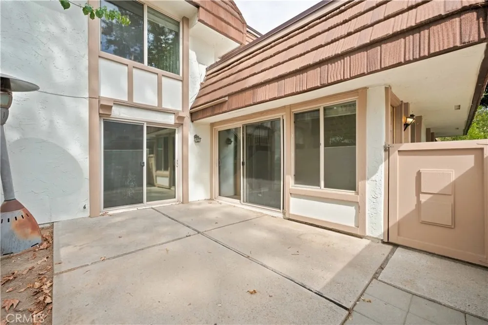10120 Larwin Avenue #3 Chatsworth, CA 91311