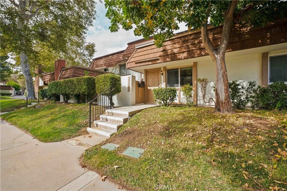 10120 Larwin Avenue #3 Chatsworth, CA 91311