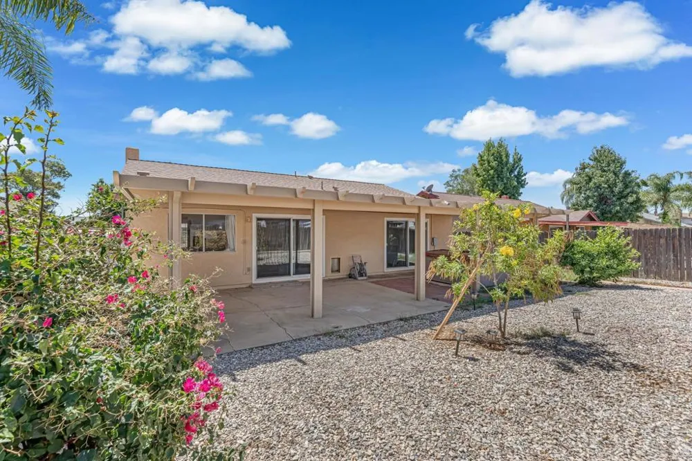 13461 Larkhaven Dr Moreno Valley, CA 92553