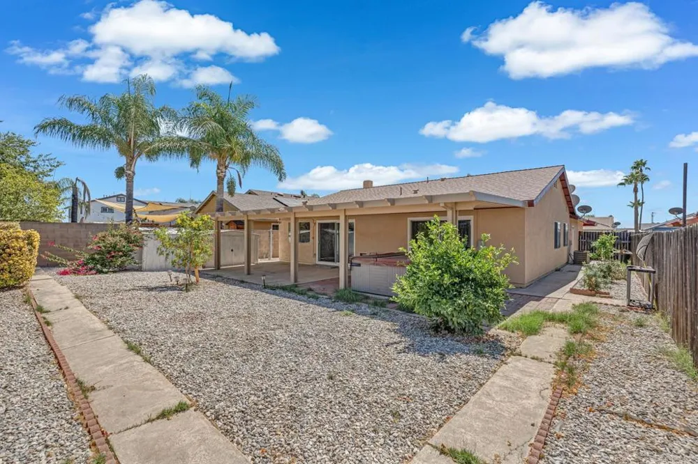 13461 Larkhaven Dr Moreno Valley, CA 92553