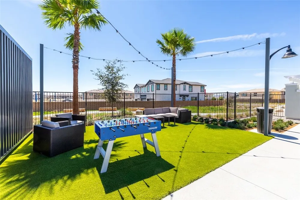 33244 Opal Glass Drive French Valley, CA 92596