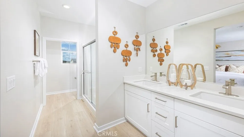 33244 Opal Glass Drive French Valley, CA 92596