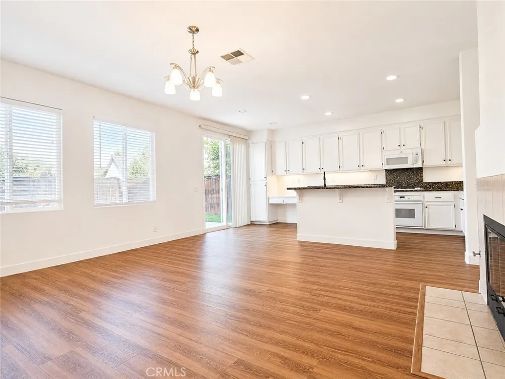 22 Dallas Buena Park, CA 90621