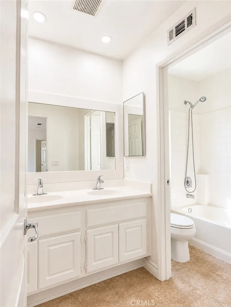 22 Dallas Buena Park, CA 90621