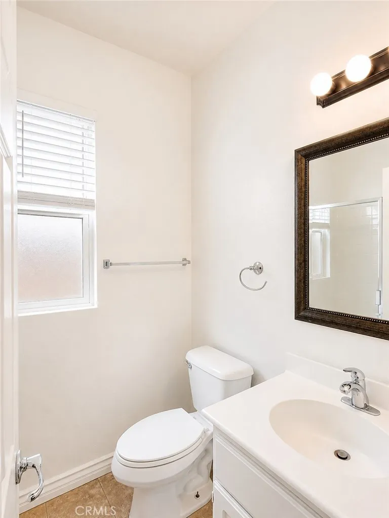 22 Dallas Buena Park, CA 90621