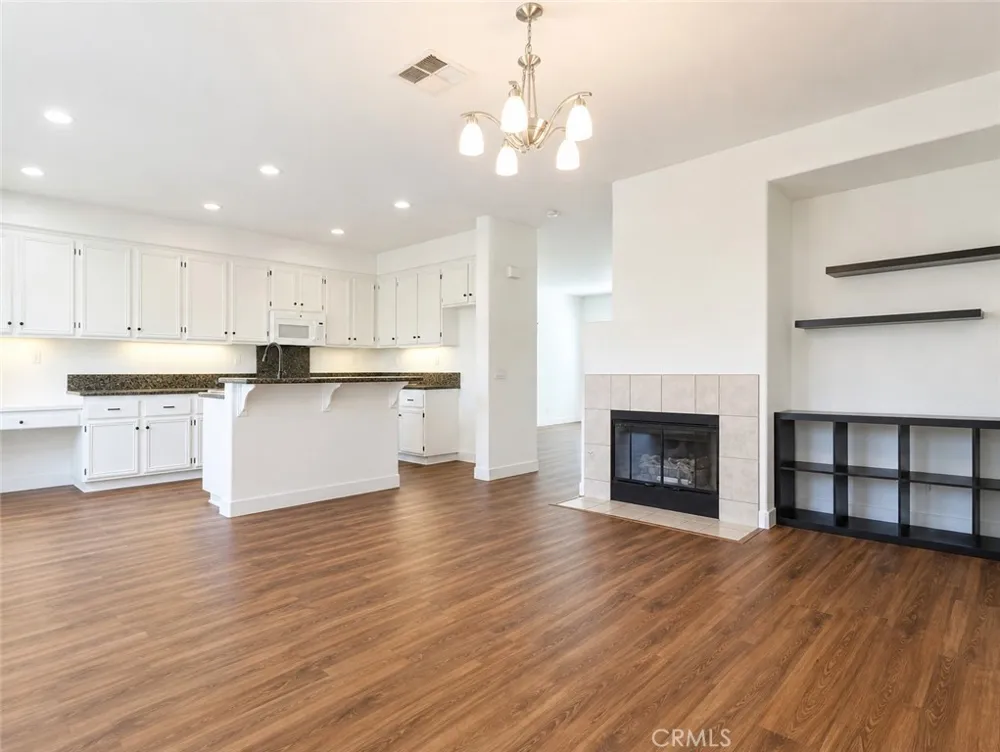 22 Dallas Buena Park, CA 90621