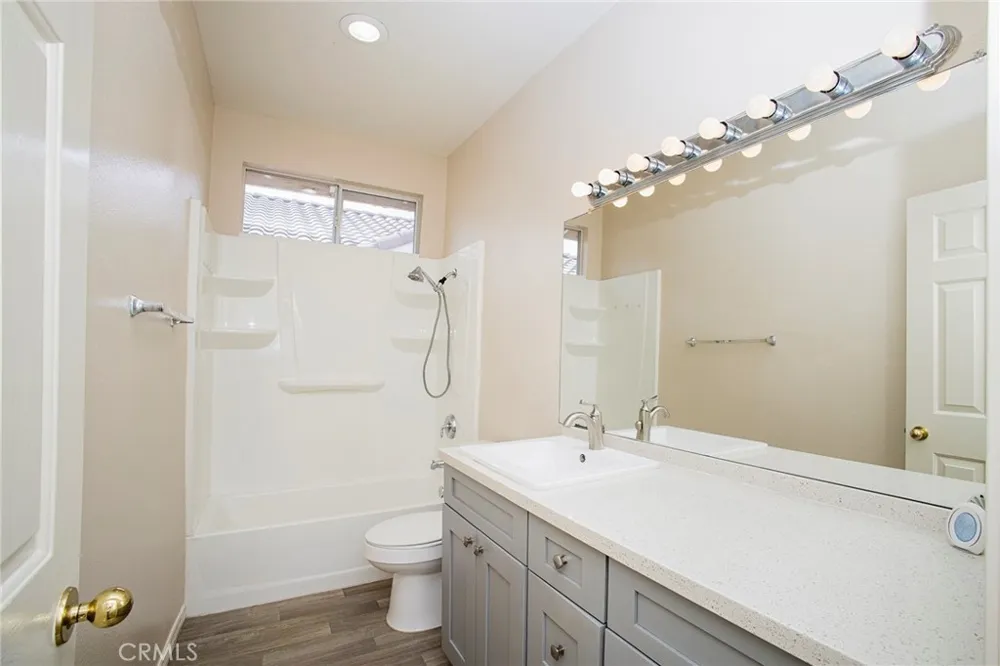 7108 Bronte Rancho Cucamonga, CA 91701