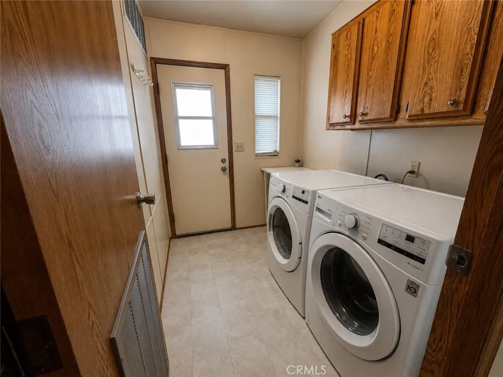 28861 Via Playa Del Rey Murrieta, CA 92563