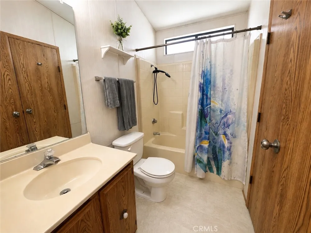 28861 Via Playa Del Rey Murrieta, CA 92563
