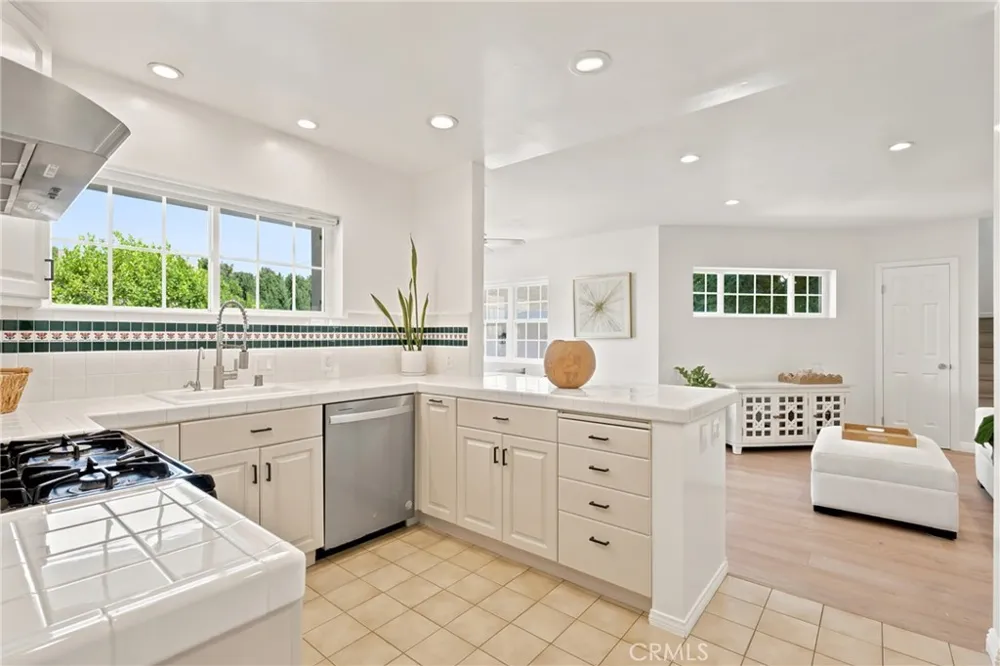 11822 Exposition Boulevard Los Angeles, CA 90064