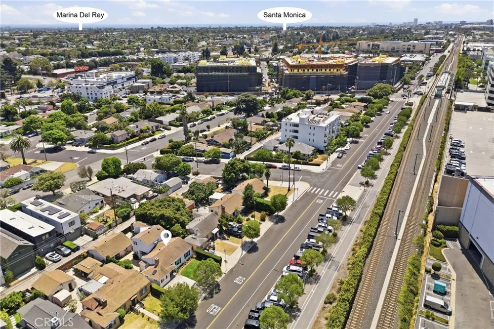 11822 Exposition Boulevard Los Angeles, CA 90064