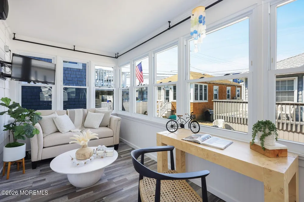 3 Hayes Court Point Pleasant Beach, NJ 08742