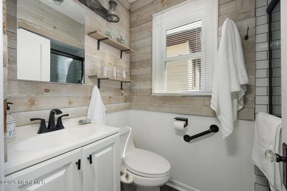 3 Hayes Court Point Pleasant Beach, NJ 08742