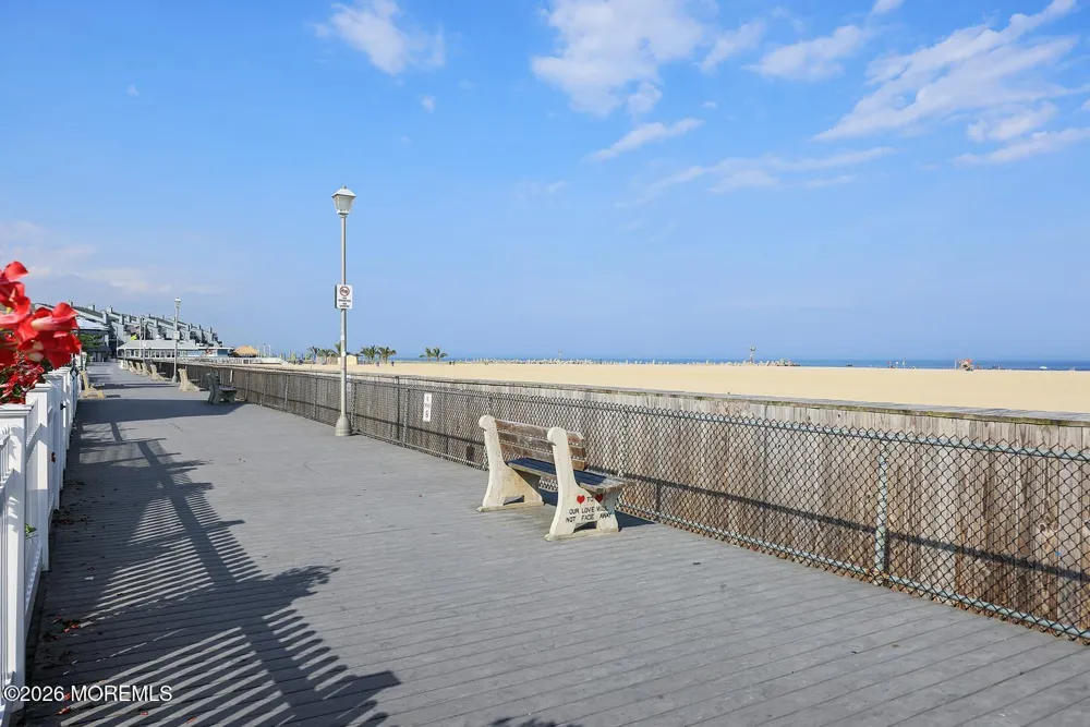 3 Hayes Court Point Pleasant Beach, NJ 08742