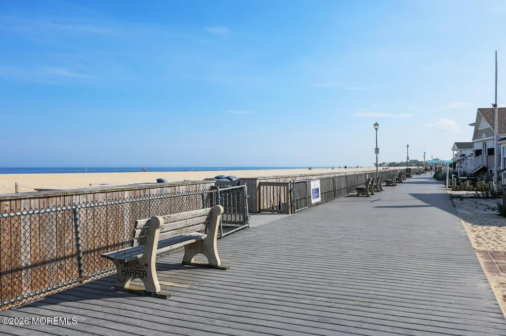 3 Hayes Court Point Pleasant Beach, NJ 08742