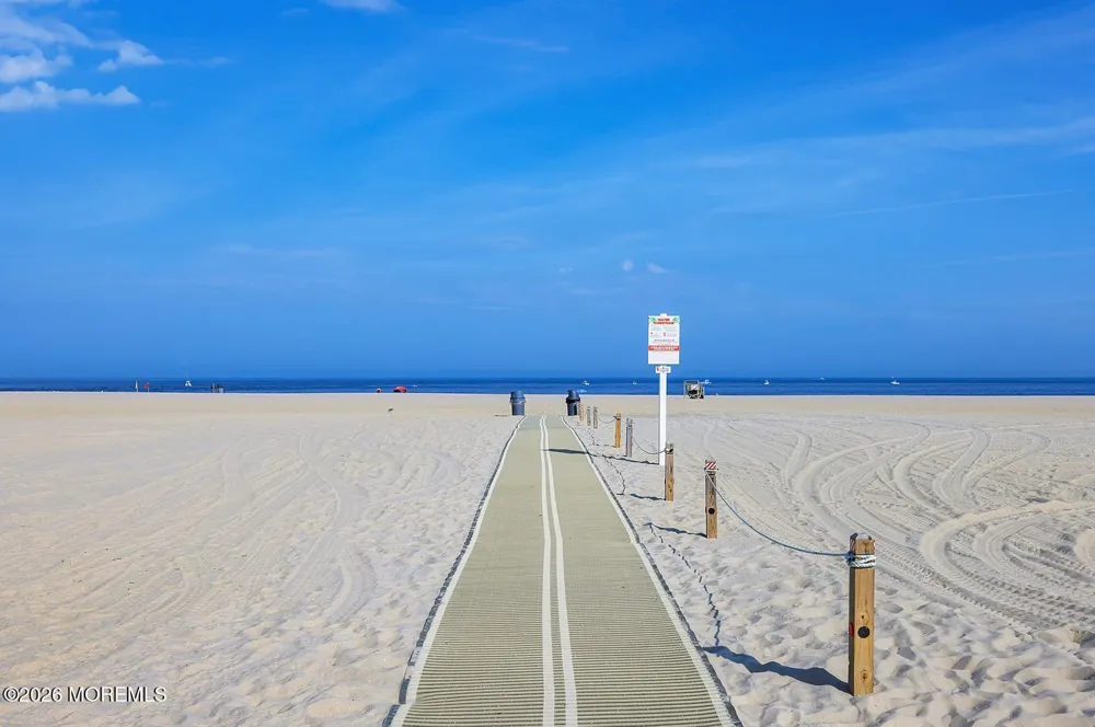 3 Hayes Court Point Pleasant Beach, NJ 08742