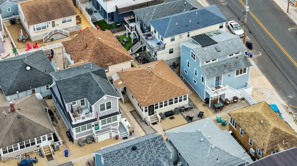 3 Hayes Court Point Pleasant Beach, NJ 08742